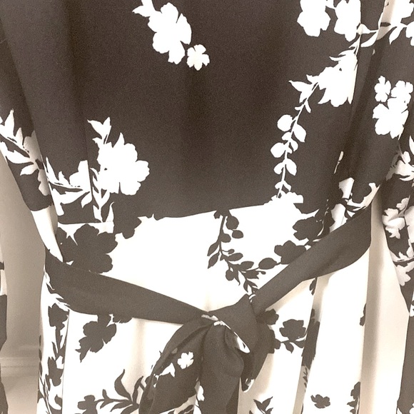 New without tags. Elegant gown/maxi dress. - Picture 9 of 10